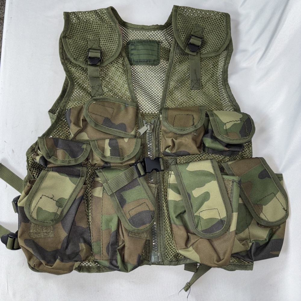 XTP 600 Assault Combat Junior Tactical Vest Adjustable 9 Pouch Camo Green NWOT